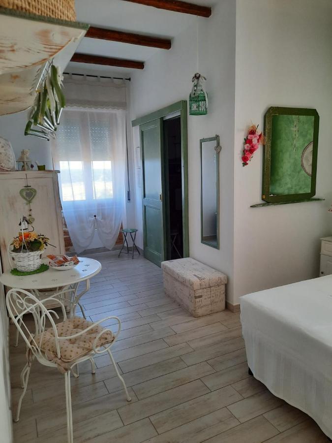 Fattoria La Traccia Βίλα Fertilia Εξωτερικό φωτογραφία