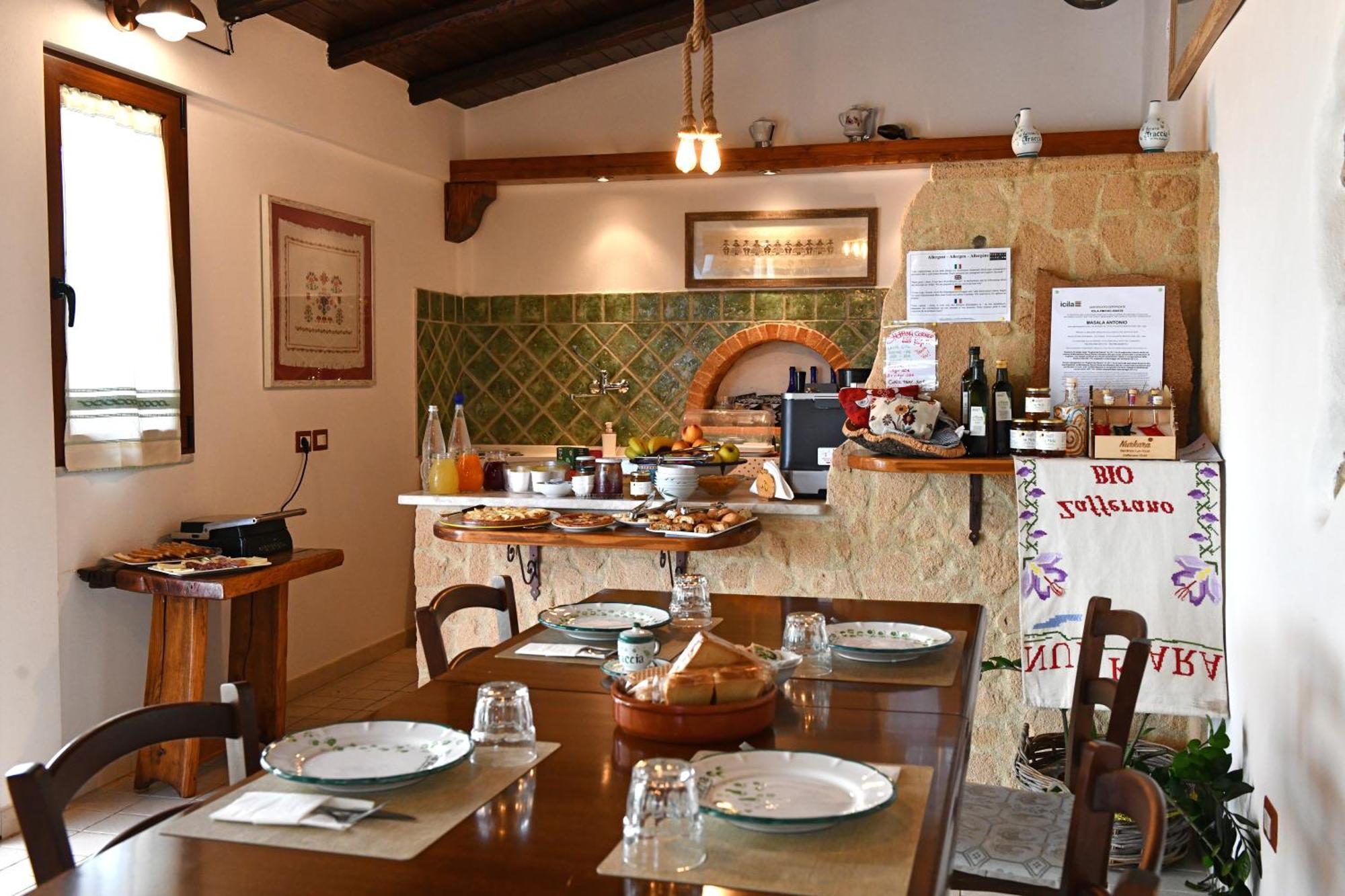 Fattoria La Traccia Βίλα Fertilia Εξωτερικό φωτογραφία